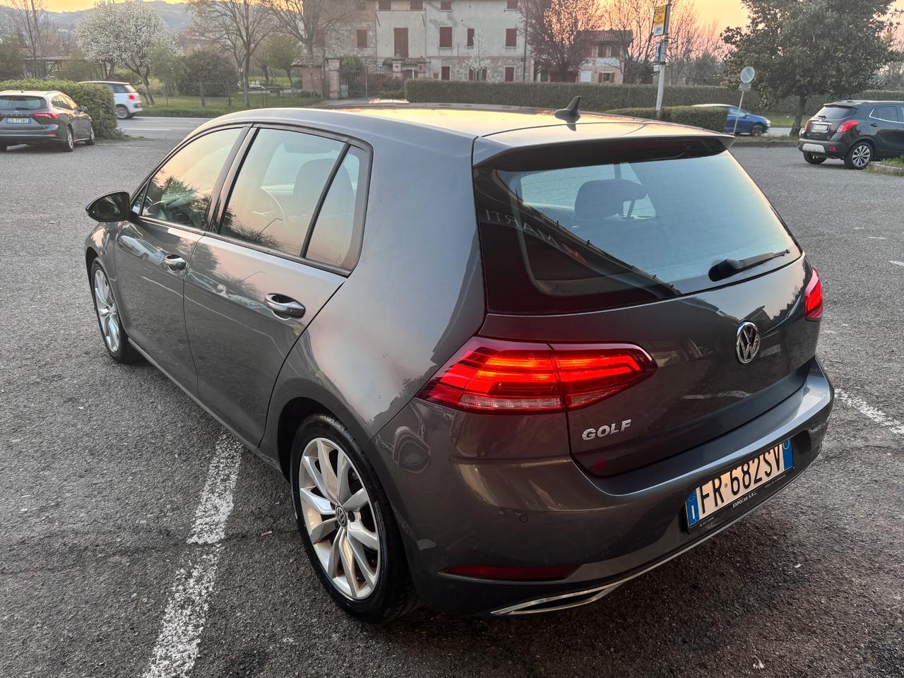 Volkswagen Golf 2.0 TDI DSG 5p. Executive BMT IVA ESPOSTA