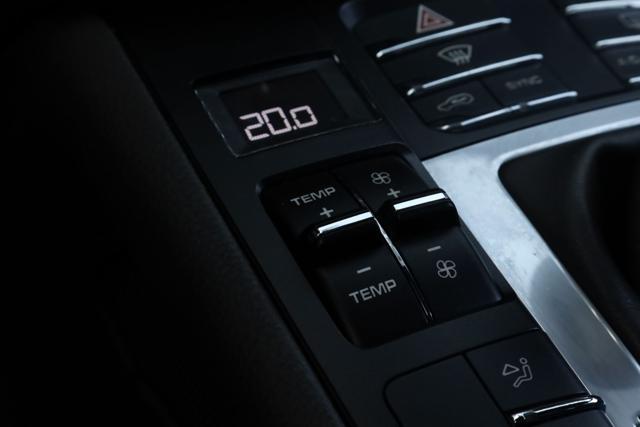 PORSCHE Macan 2.0 245CV aut. 4x4 Prezzo Netto