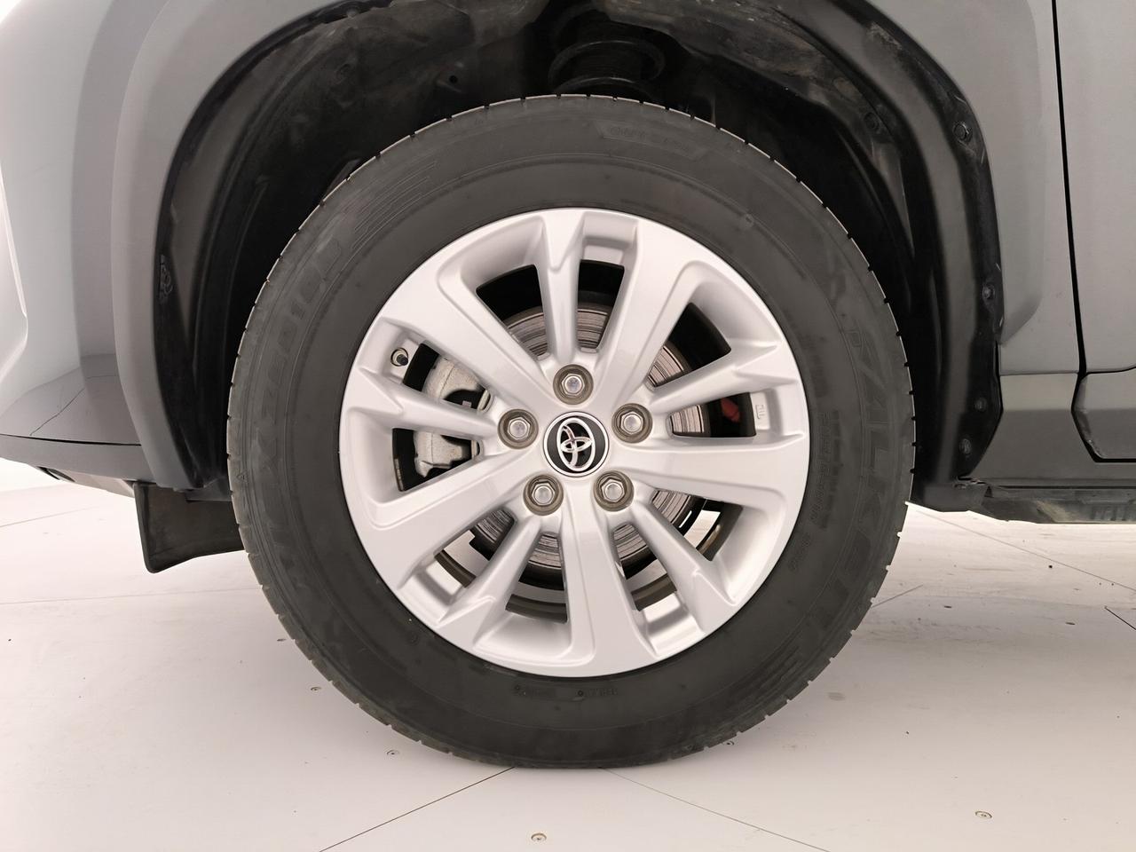Toyota yaris cross 1.5h business fwd 116cv e-cvt