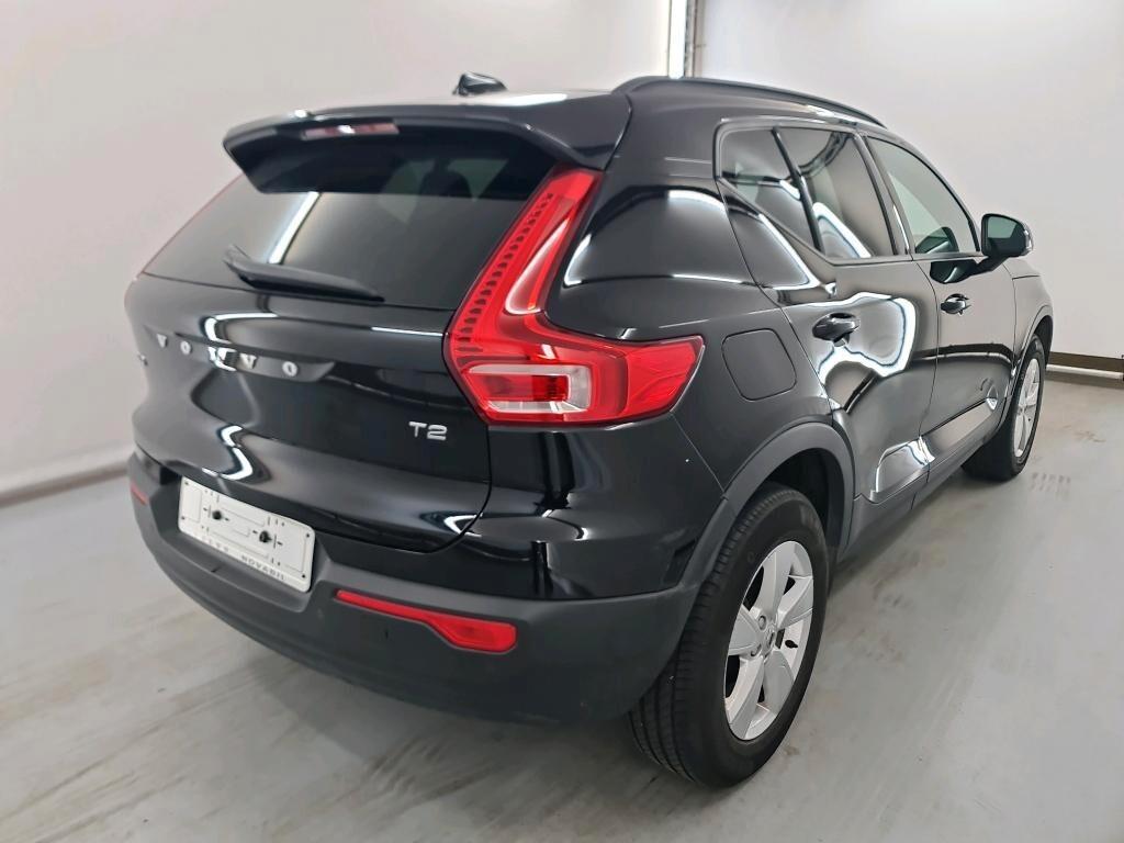 VOLVO XC40 1.5 T2 129CV 6M. MOMENTUM CORE ( FARI LED - COCKPIT - CRUISE - NAVI - PDC )