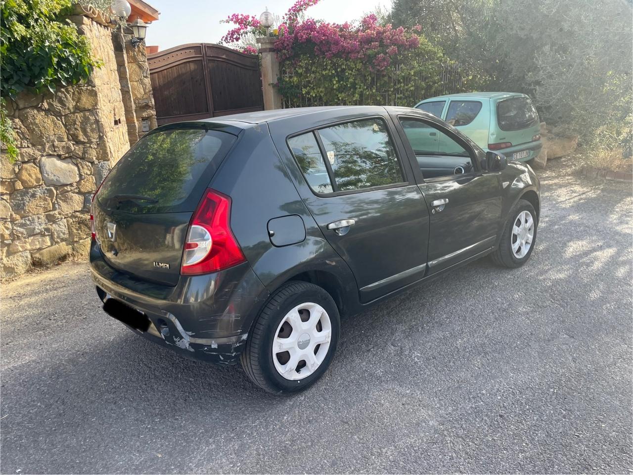 Dacia Sandero 1.4 8V Lauréate