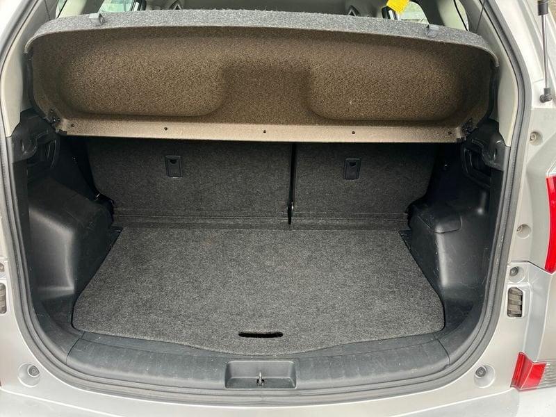 Toyota Verso-S Verso-S 1.4D MT Style