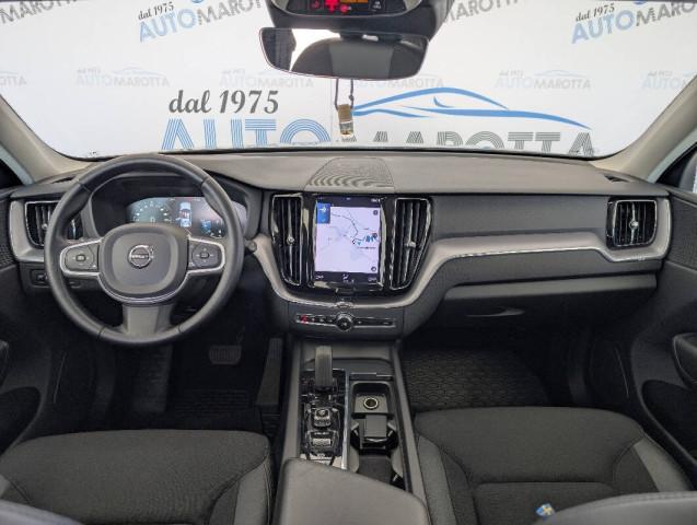 Volvo XC60 2.0 b4 Momentum Pro awd auto