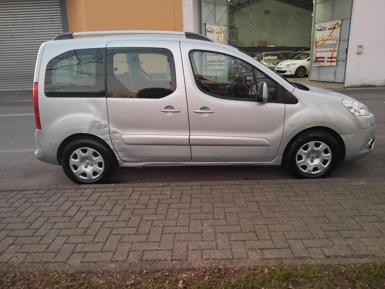 Peugeot Partner Tepee 1.6 HDi 90CV Outdoor 5 POSTI FURGONATO X NEO PATENTATI