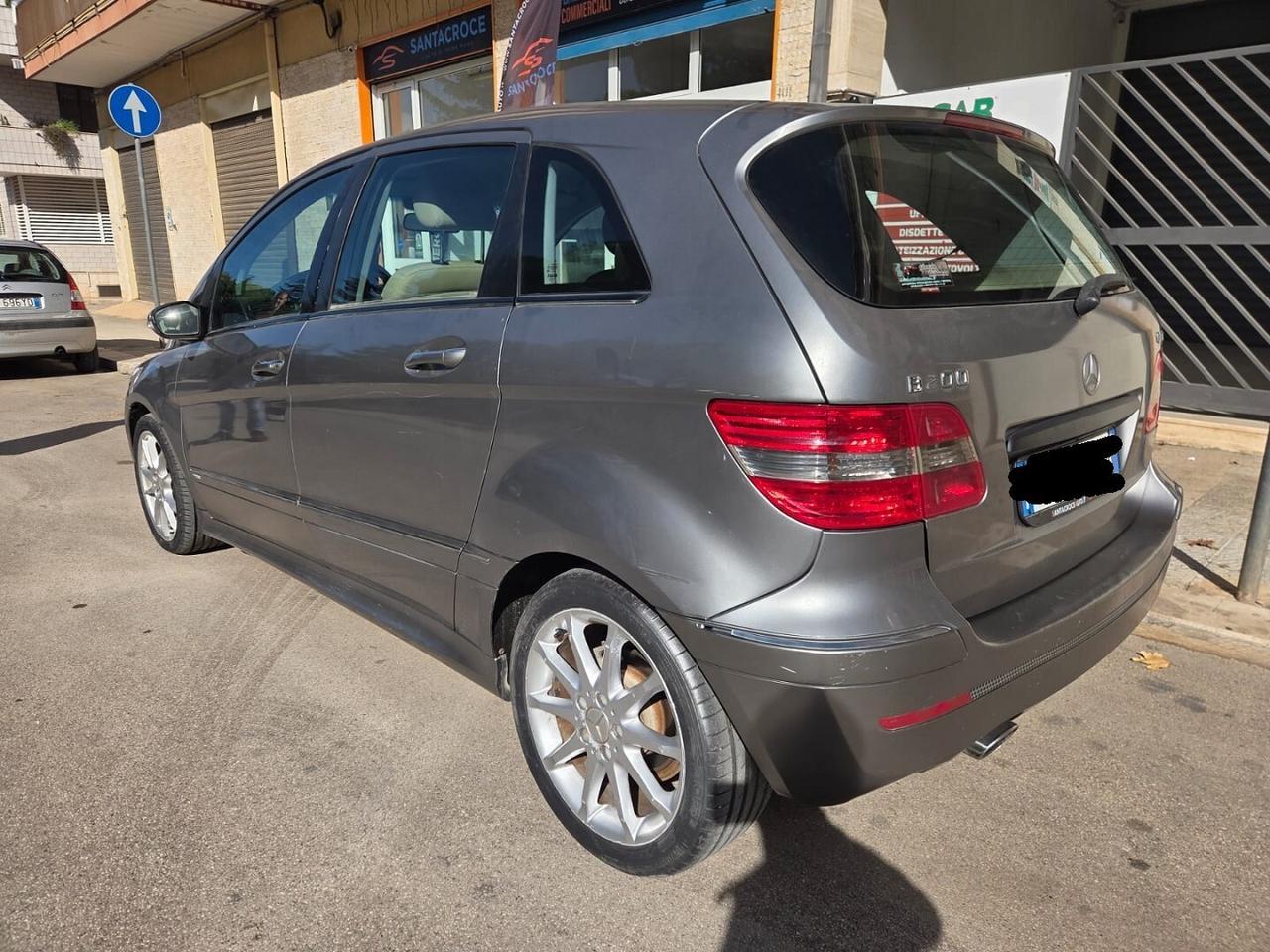 MERCEDES CLASSE B CAMBIO AUTOMATICO ANNO 2009