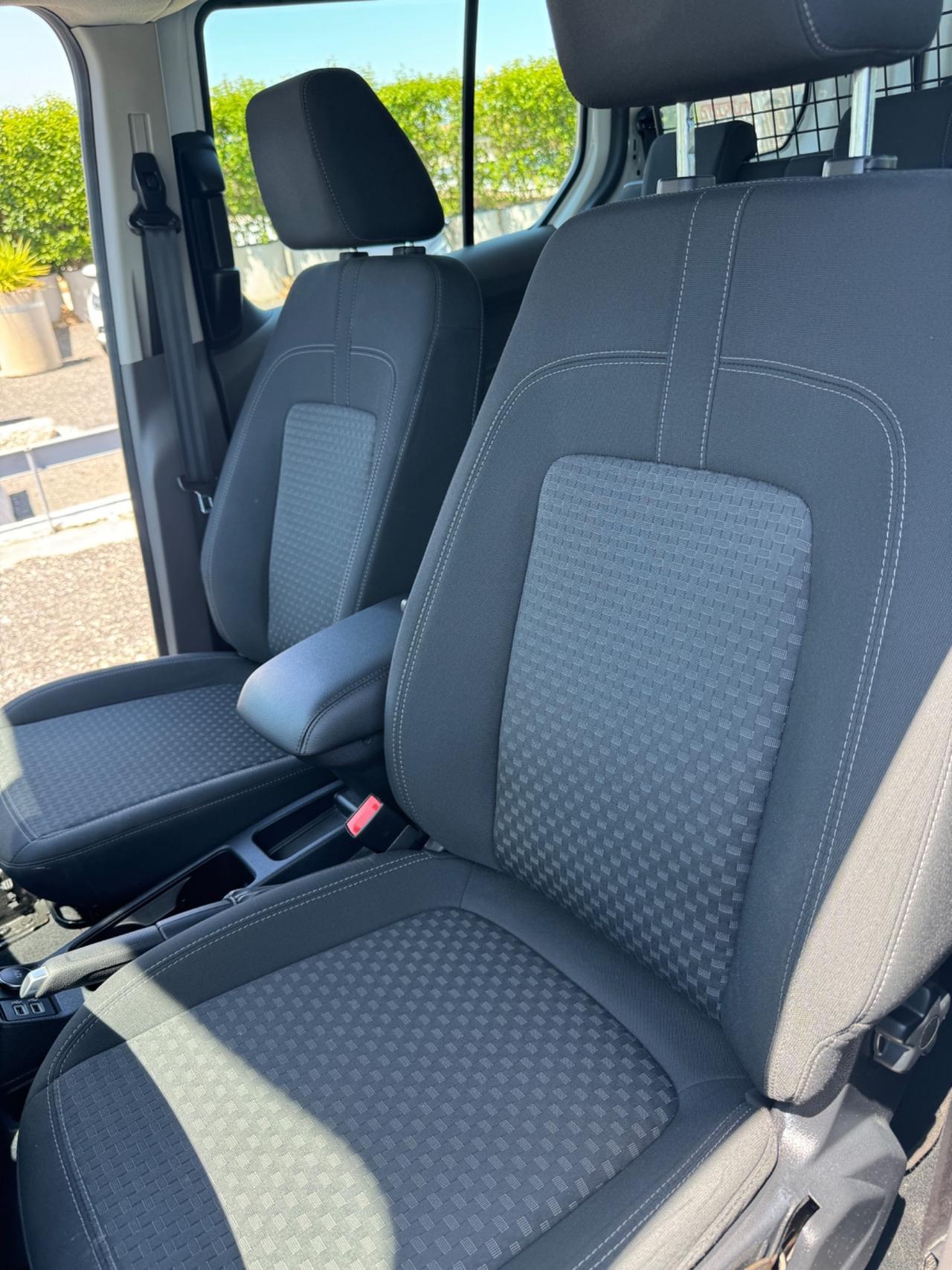 Ford Tourneo Connect Gran 1.5 TDCi 120 CV Plus