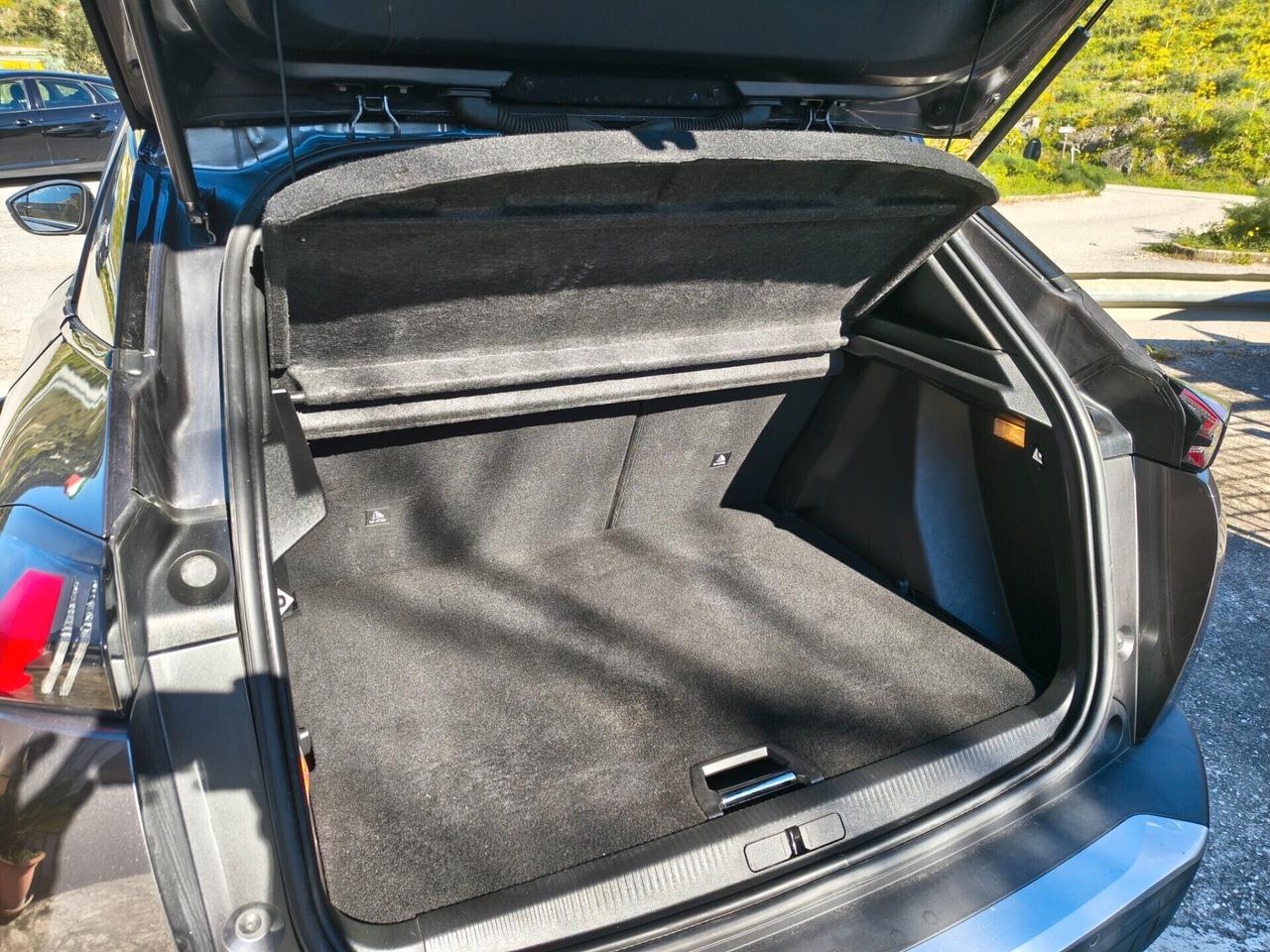 Peugeot 2008 130 CV GT