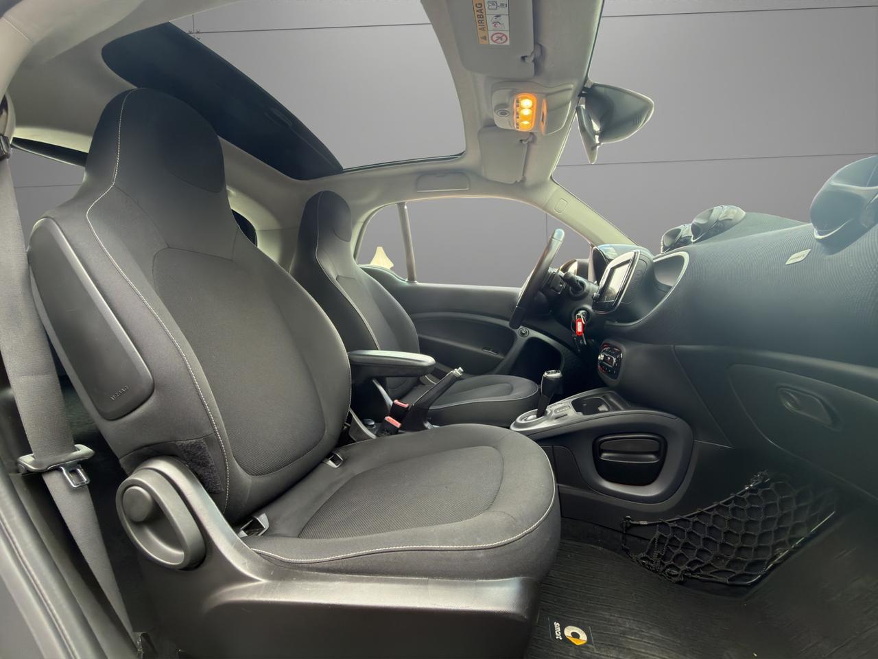 smart forTwo Allestimento BRABUS - Unipro - Promo Finanziamento - Tetto panoramico - LED - Schermo