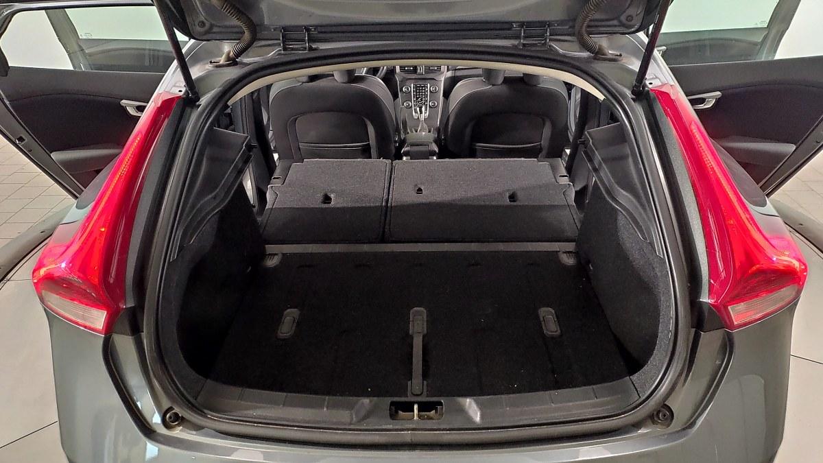 VOLVO V40 D2 Business Plus