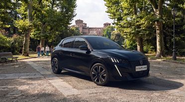 Peugeot 208 - APERTI AD AGOSTO