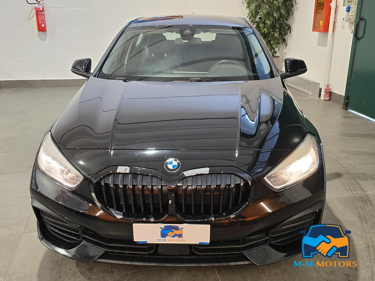 BMW 116 d 5p. Business Advantage