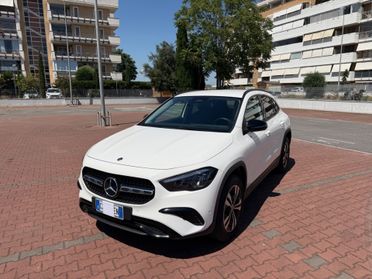 Mercedes-benz GLA 200 180 Automatic Progressive Advanced