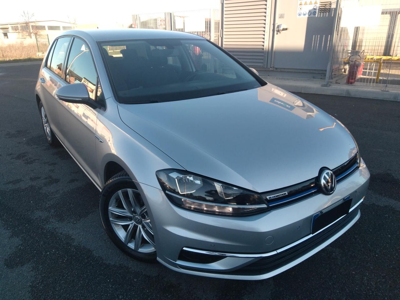 Volkswagen Golf 1.5 TGI DSG 5p. Executive BlueMotion Technology x neopatentati