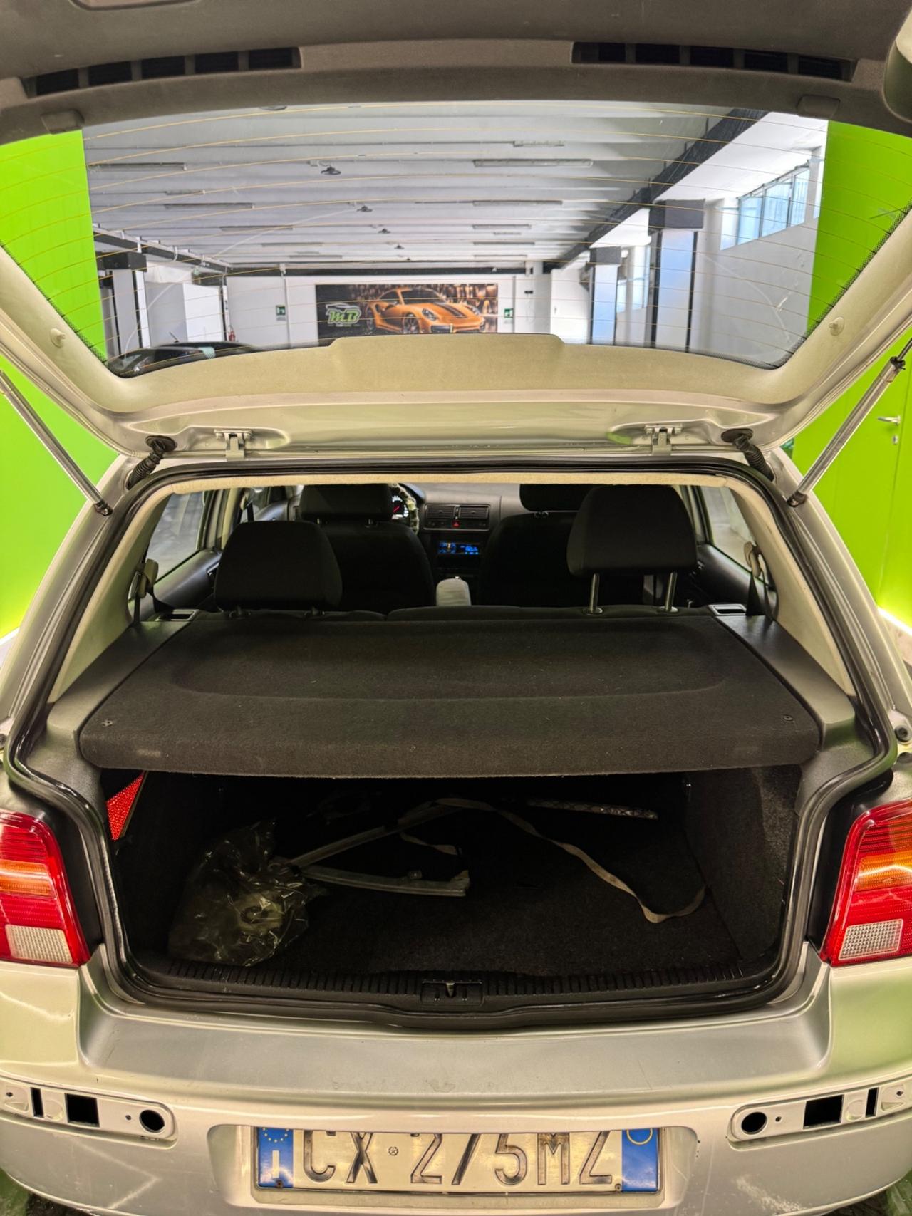 Volkswagen Golf 1.9 TDI/101 CV cat Var. Comfortline