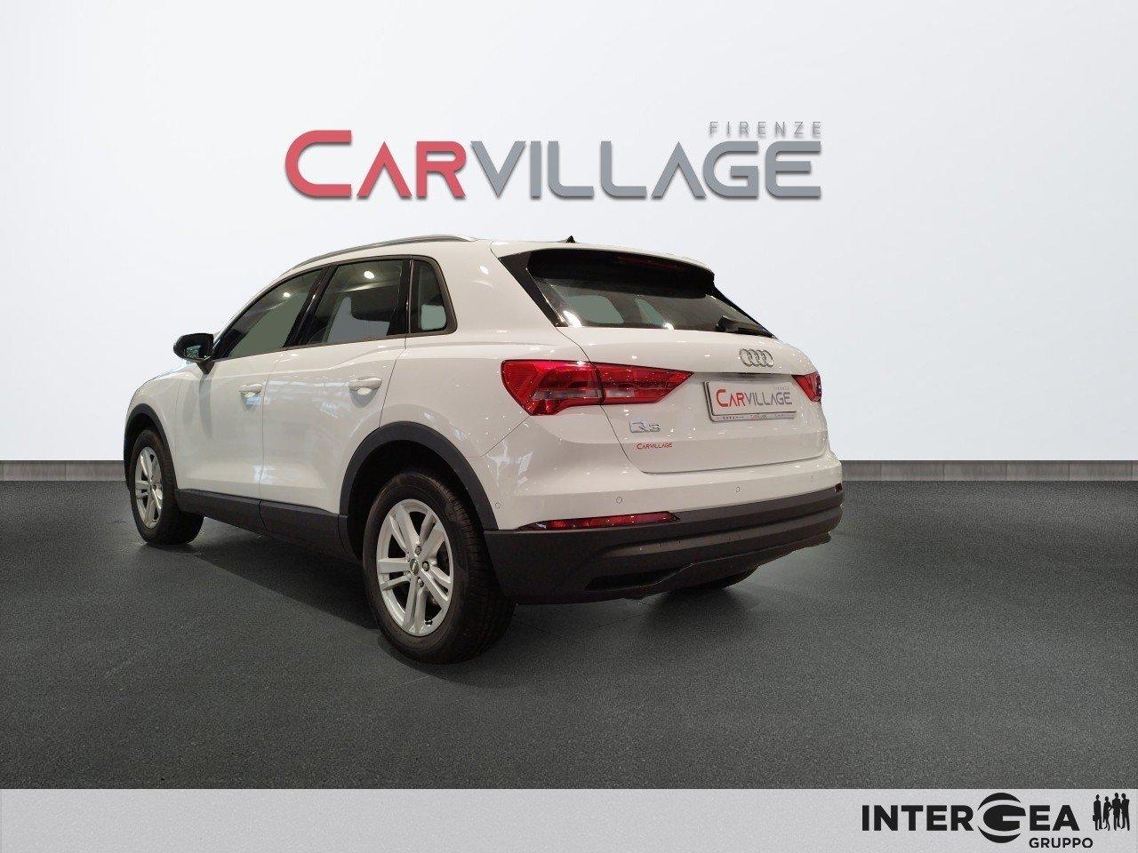 AUDI Q3 35 2.0 tdi Business s-tronic