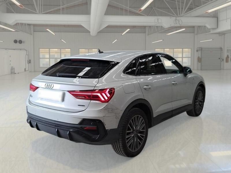 AUDI Q3 SPORTBACK 40 TDI quattro S tronic Quattro Edition