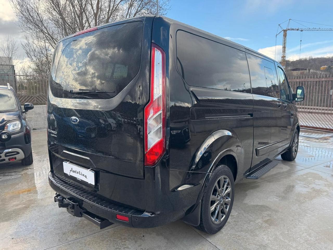 Ford Tourneo Custom 2.0 TDCi 185CV aut. PL Titanium