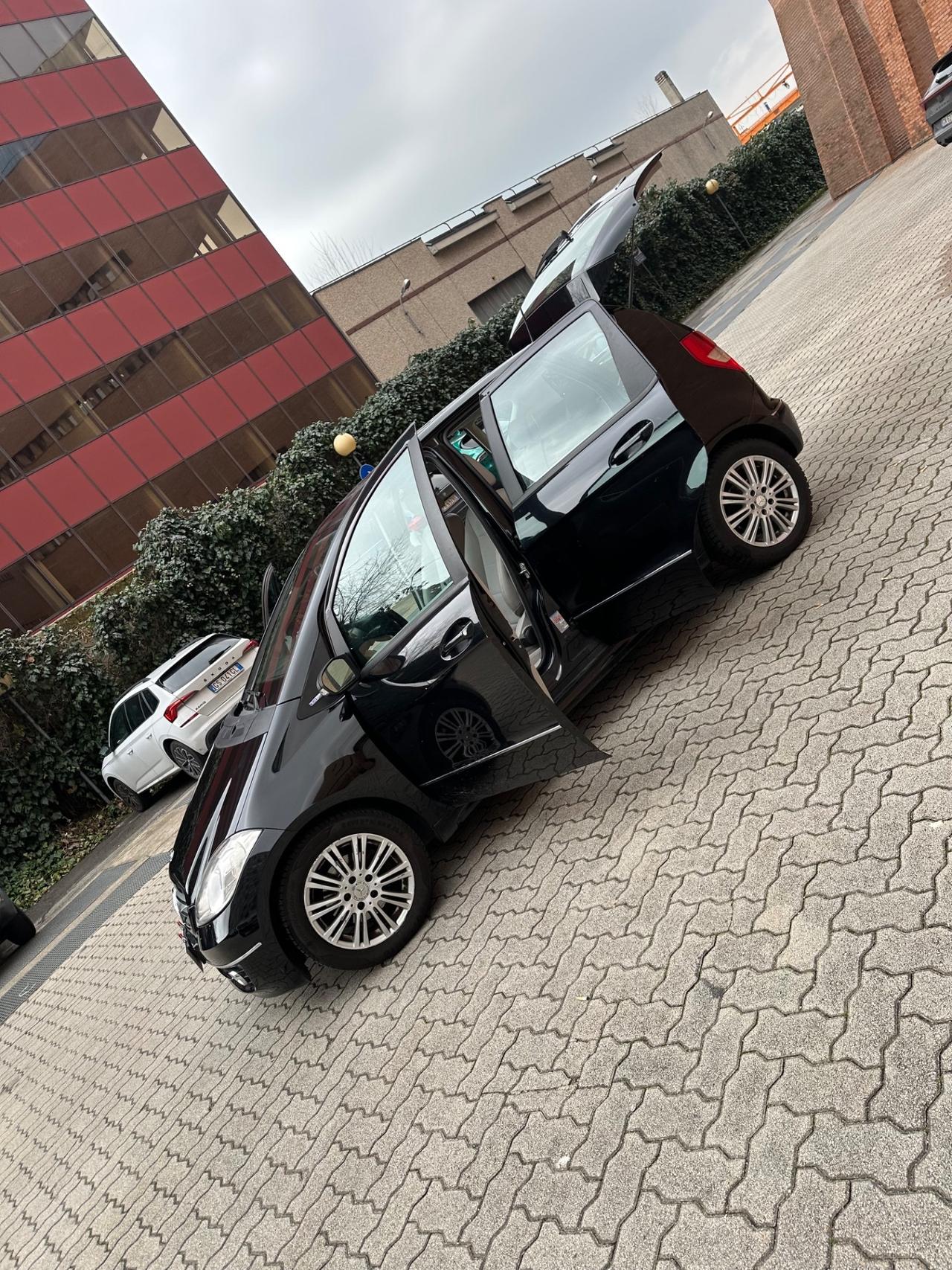 Mercedes-benz A 160 BlueEFFICIENCY Coupé Executive