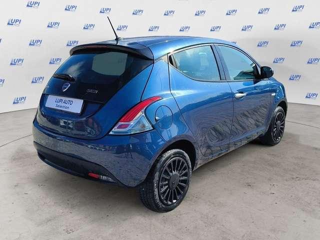 Lancia Ypsilon 1.0 firefly hybrid Silver s&s 70cv