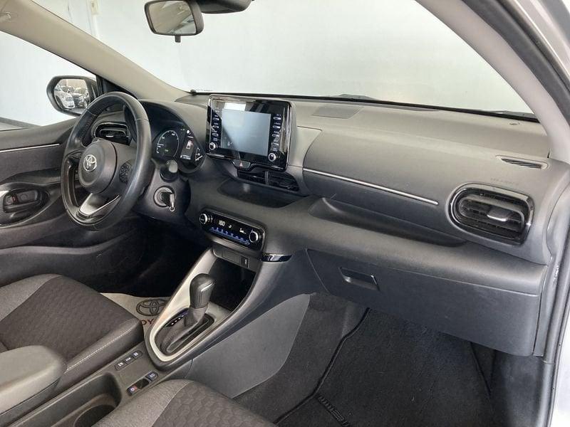 Toyota Yaris Hybrid Active MY22
