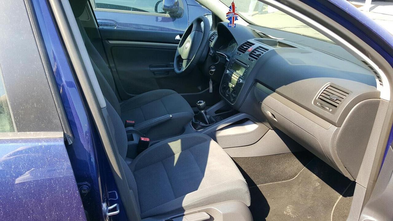 Volkswagen Golf 2.0 TDI 140CV DPF DSG 5p. Highline