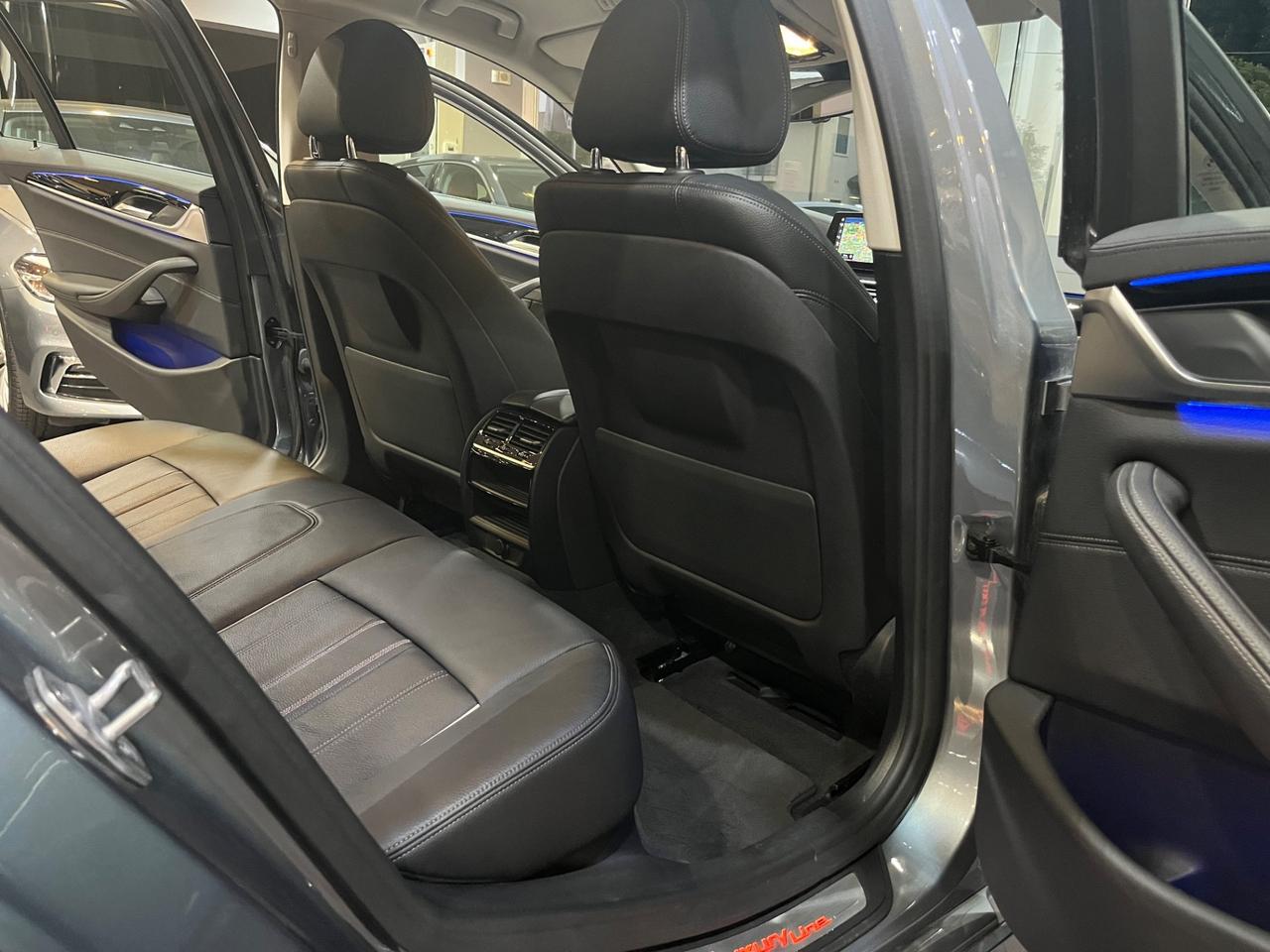 Bmw 520 BMW 520 G31 2017 Touring 520d Touring Luxury