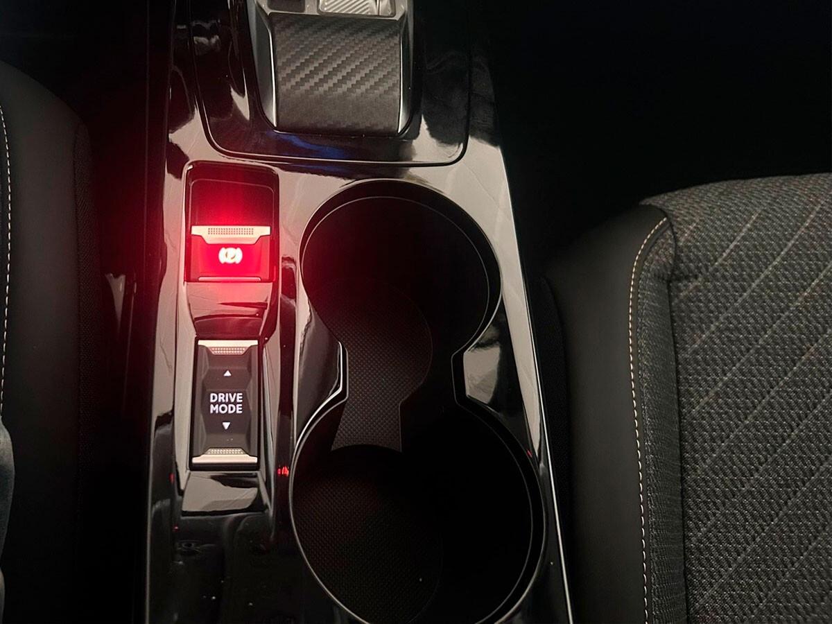 Peugeot 208 Hybrid 100 e-DCS6 Allure
