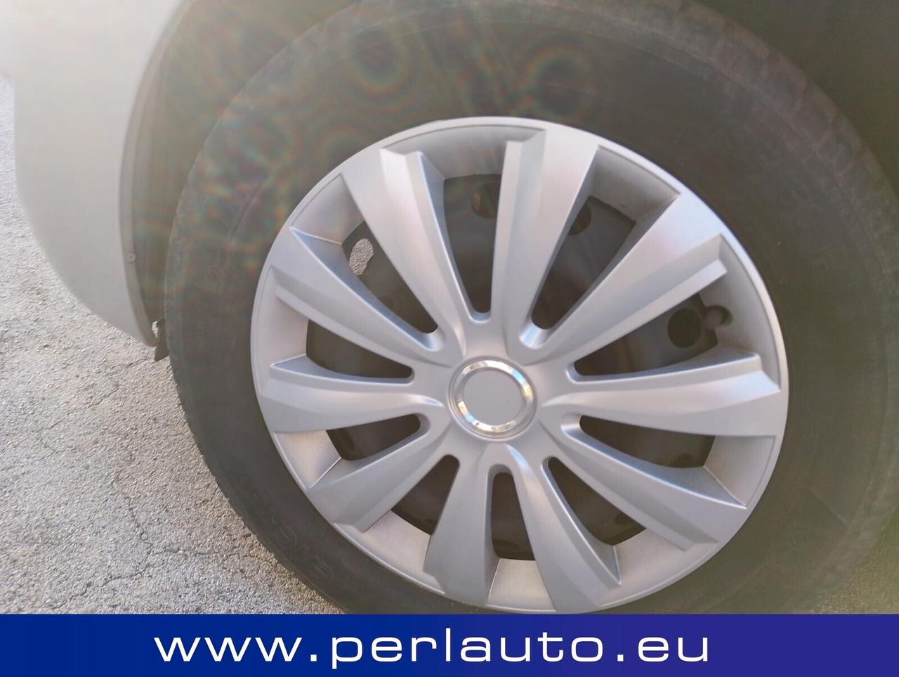 Toyota Yaris 1.0 5 porte Sol