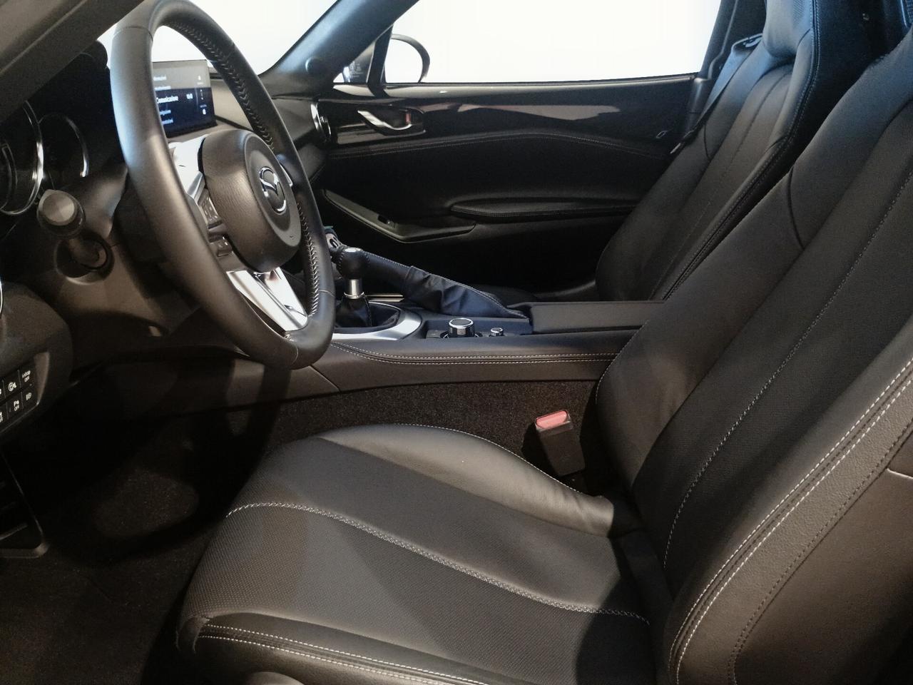 Mazda MX-5 1.5L Skyactiv-G Exclusive-Line