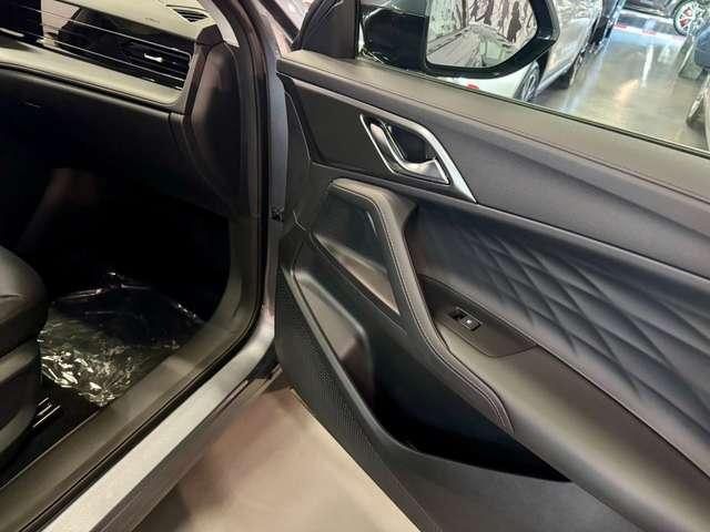 MG HS 1.5T-GDI AT Luxury