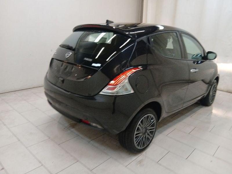 Lancia Ypsilon 1.0 firefly hybrid Gold s&s 70cv 5p.ti