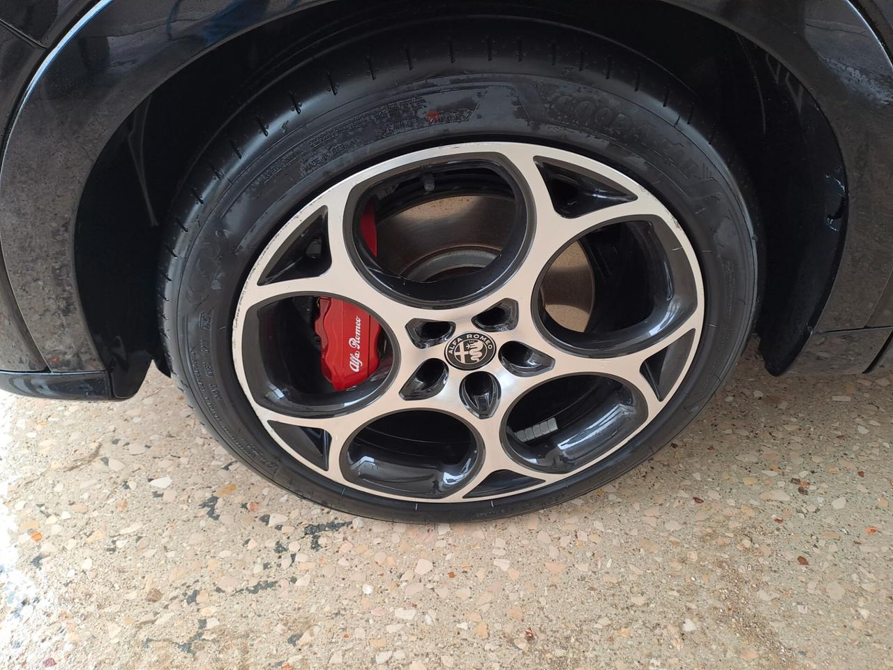 Alfa Romeo Tonale 1.6 diesel 130 CV TCT6 Veloce