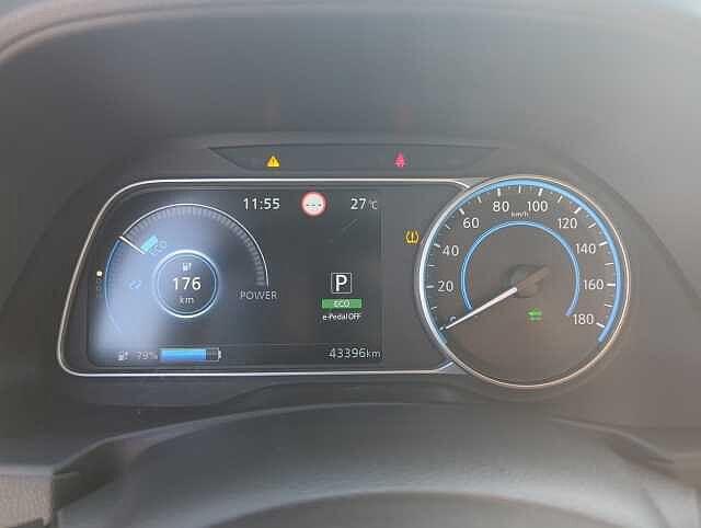 Nissan LEAF Acenta 40KWh