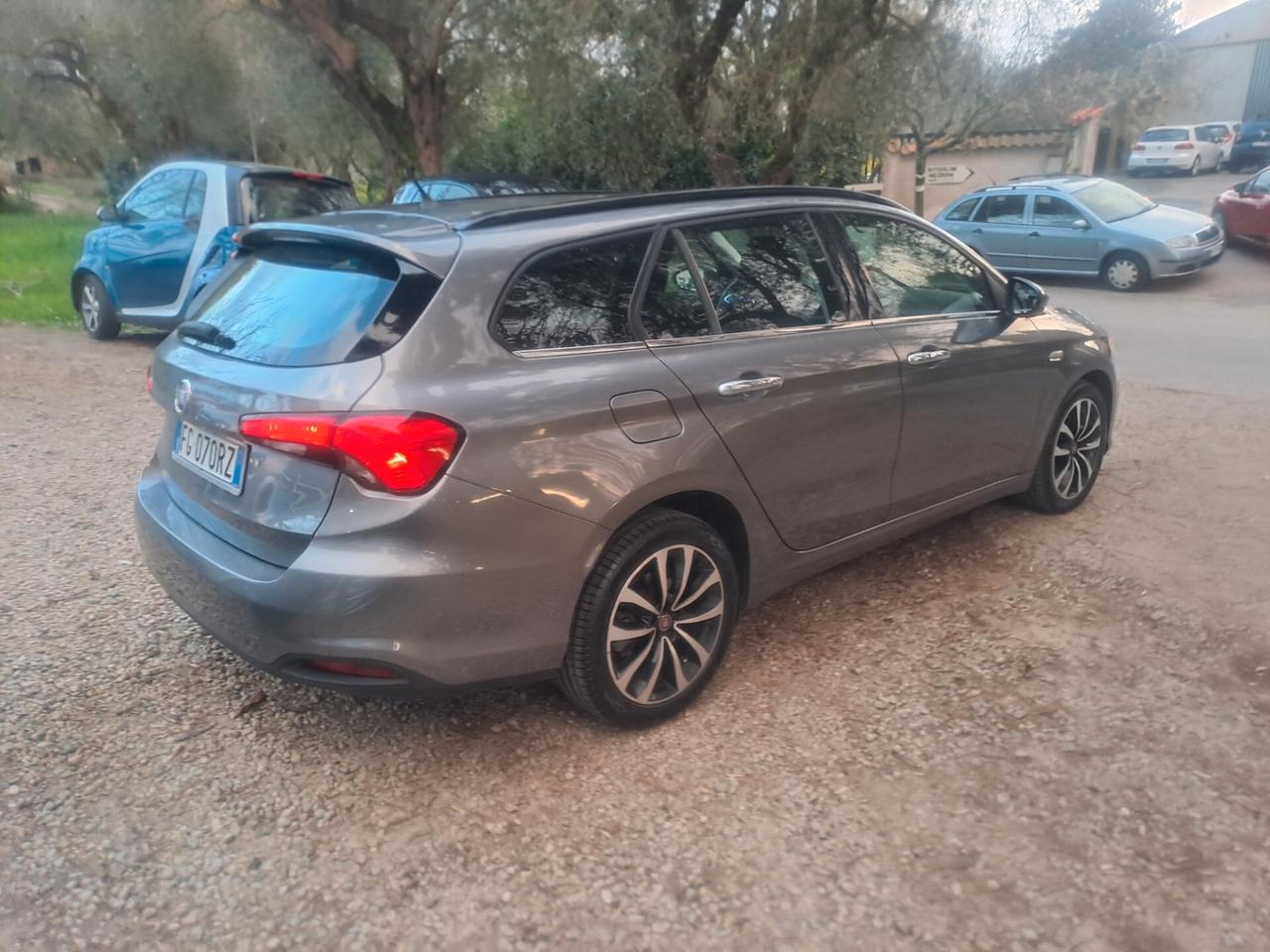 Fiat Tipo 1.6 Mjt S&S SW Lounge