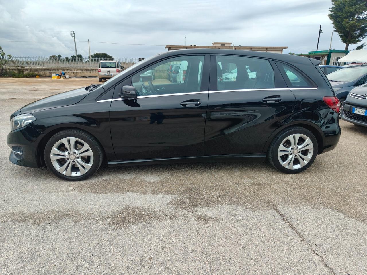 Mercedes-benz B 200 d Automatic Premium