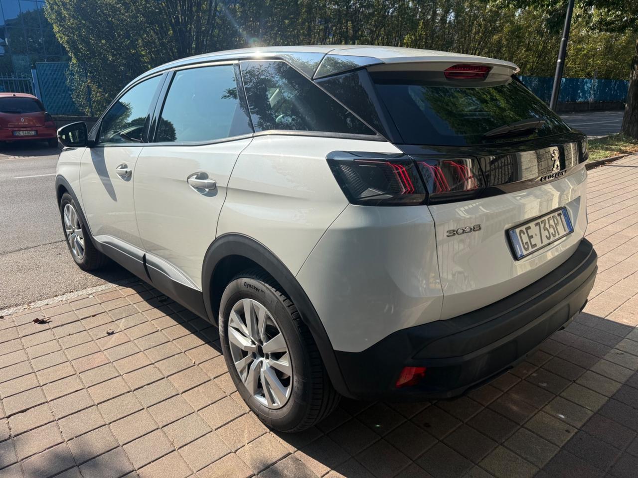Peugeot 3008 BlueHDi 130 S&S Active Business