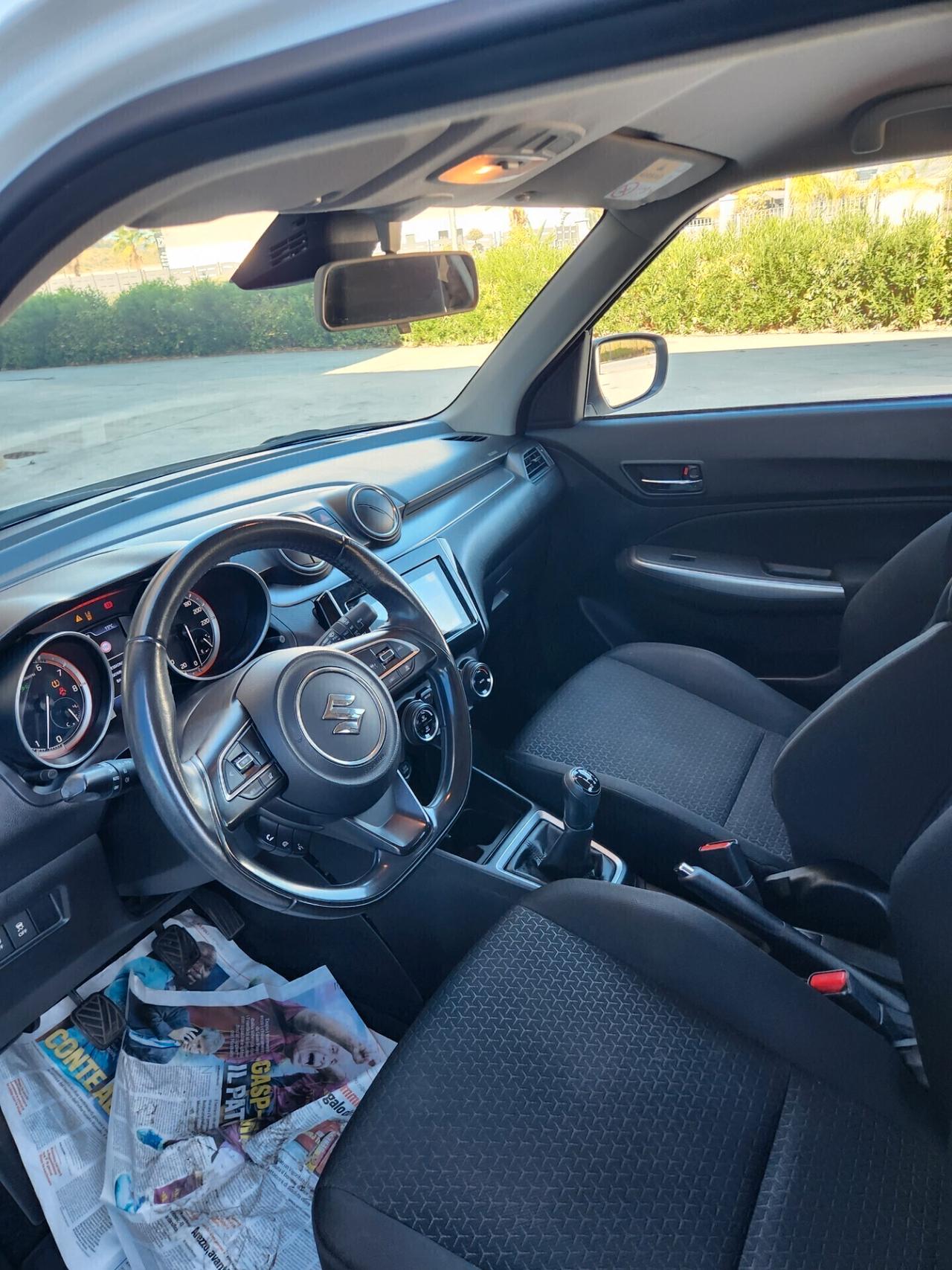 Suzuki Swift 1.2 Hybrid Top