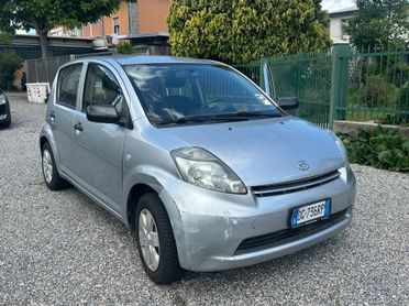 Daihatsu Sirion 1.0 12V Aki
