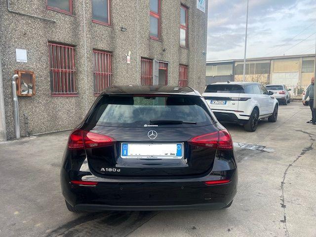 MERCEDES-BENZ A 180 d Automatic Advanced