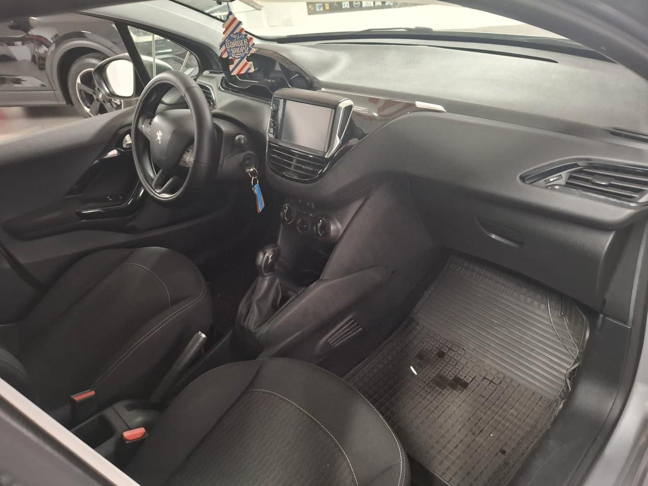 Peugeot 208 PureTech 82 5 porte Allure