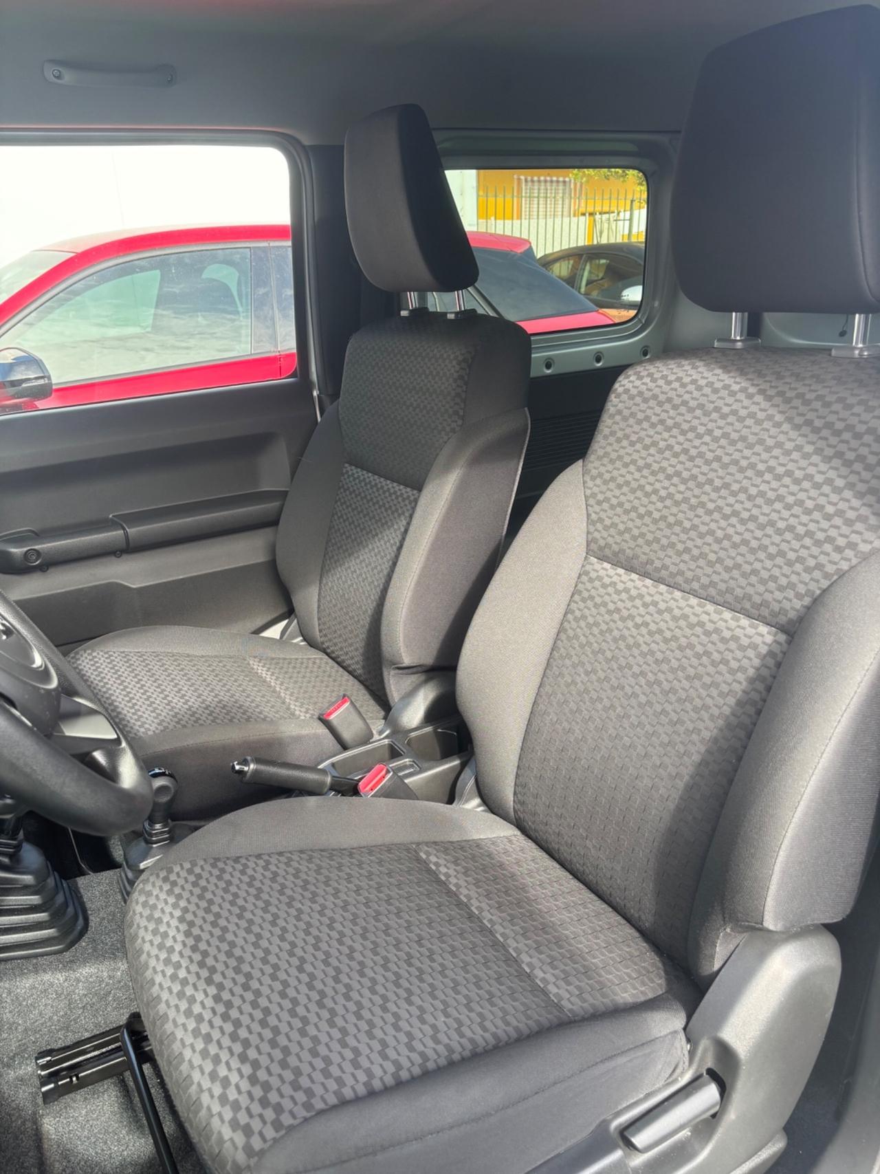 Suzuki Jimny 1.5 5MT PRO (N1)