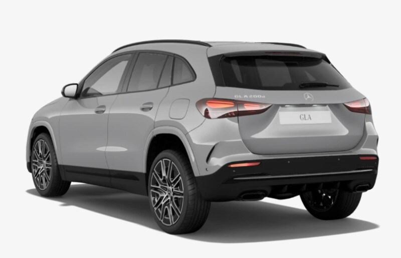 MERCEDES GLA (H247) GLA 200 d Automati...
