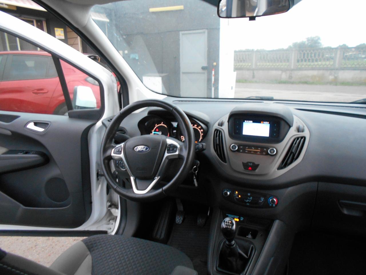 Ford Tourneo Connect 1.5 TDCi 100 CV Plus