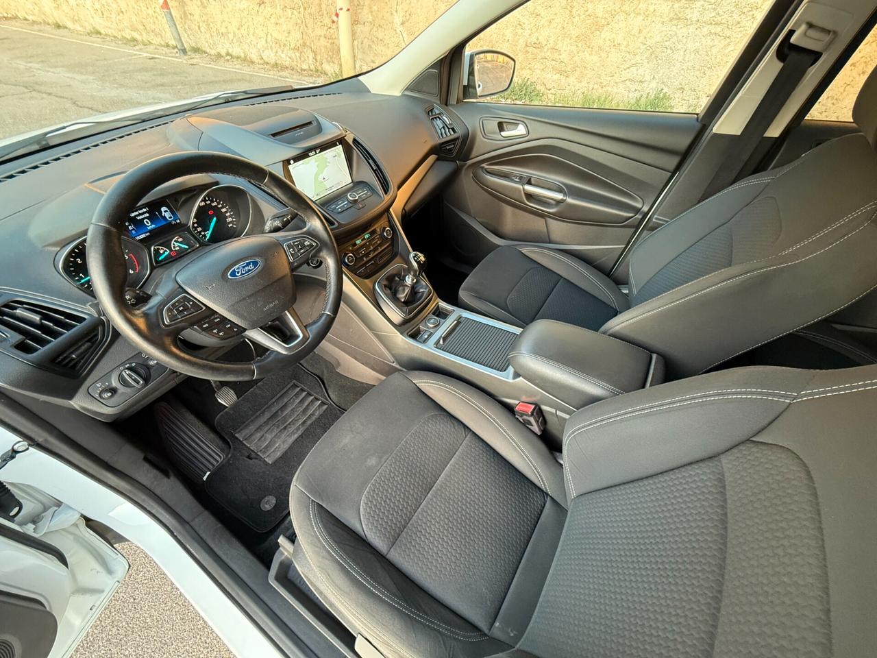 Ford Kuga Titanium/1.5 120CV/CAR PLAY/RETRO/KYLESS