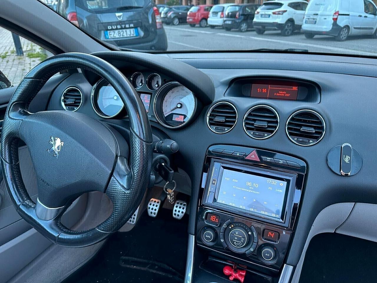 Peugeot 308 1.6 THP 150CV CC Féline
