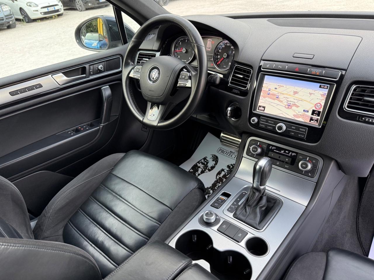 Volkswagen Touareg 3.0 TDI 262 CV R-Line