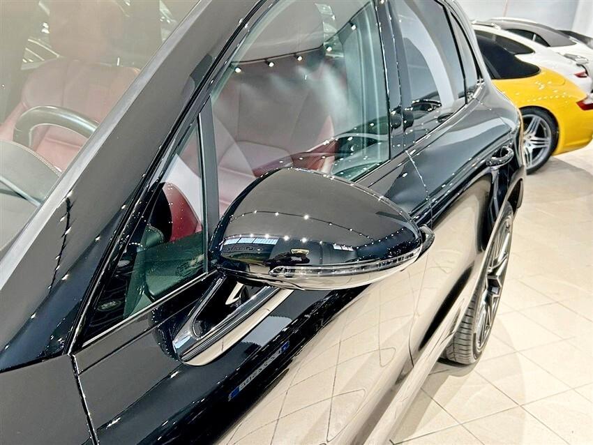 Porsche Macan 2.9 Turbo