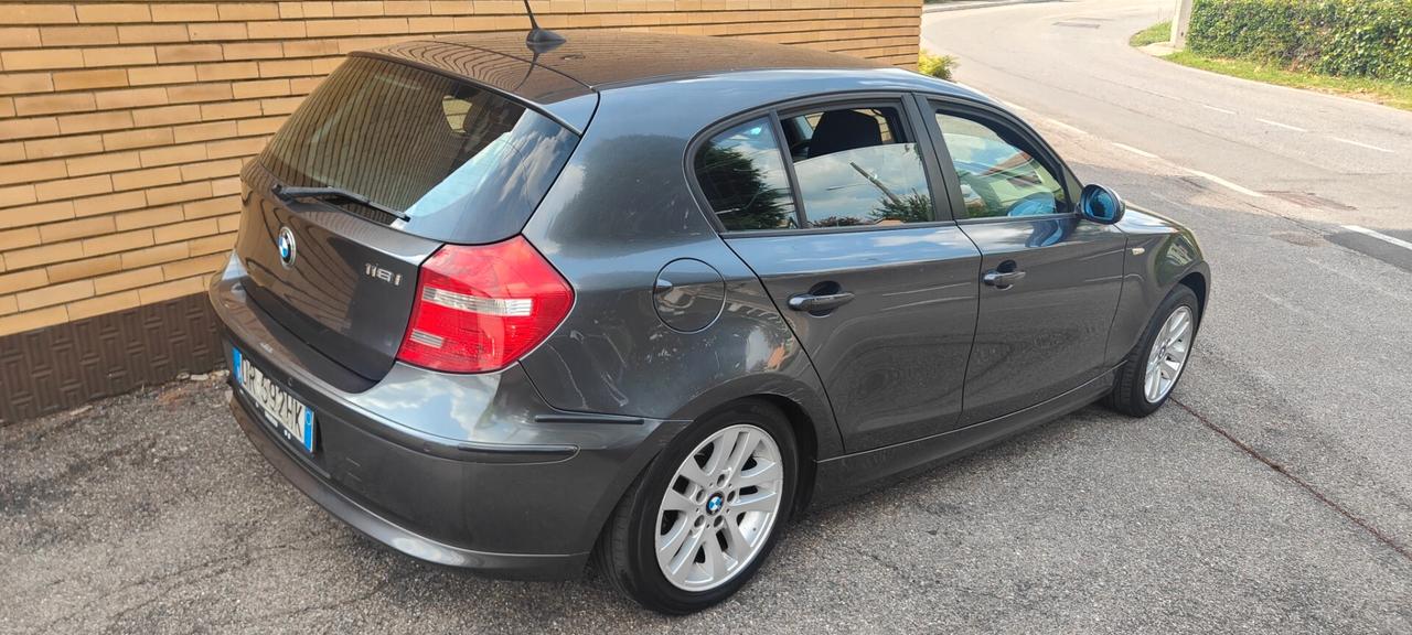 Bmw 116 116i cat 5 porte Futura
