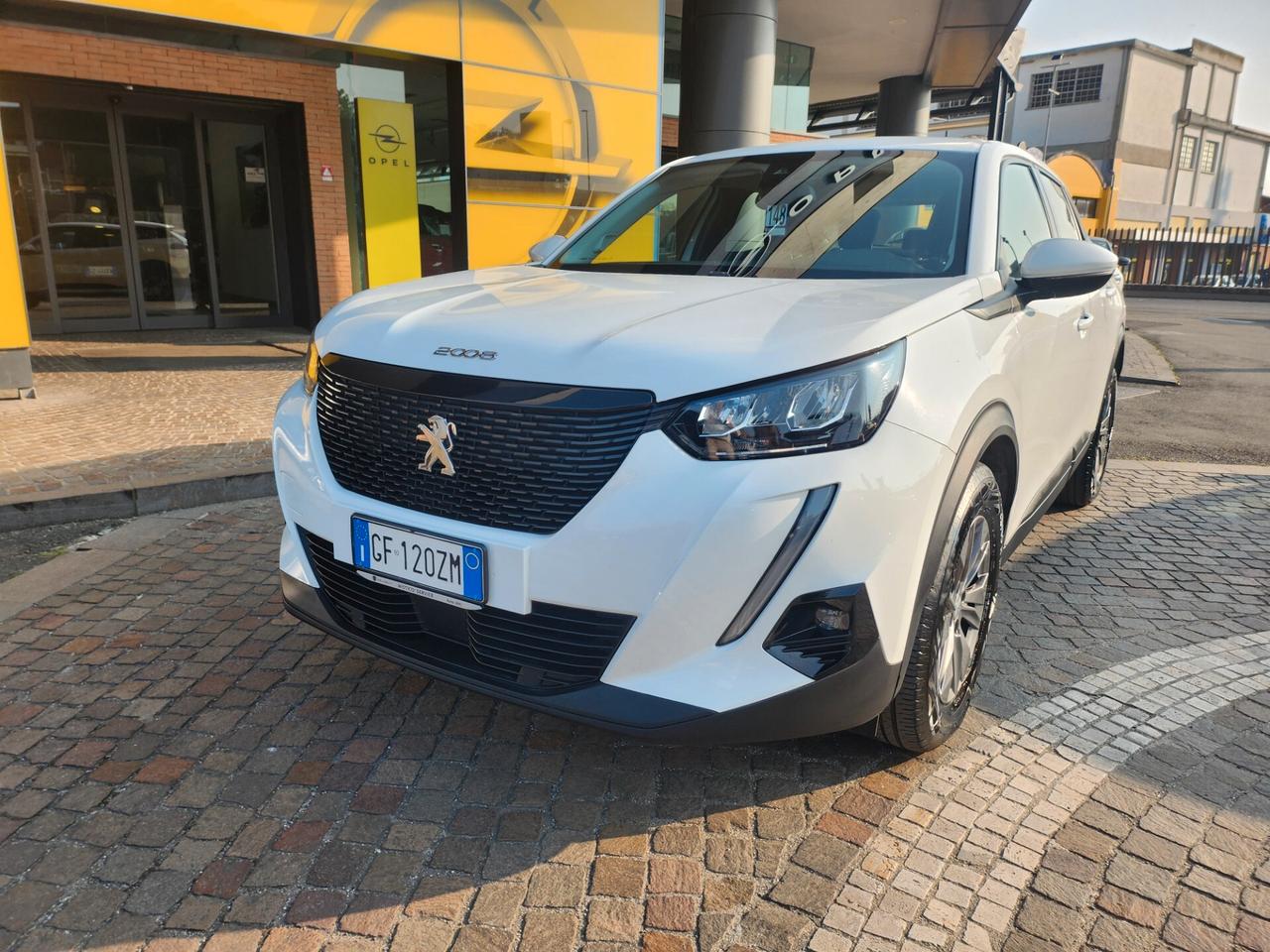 Peugeot 2008 BlueHDi 110 S&S Allure Pack