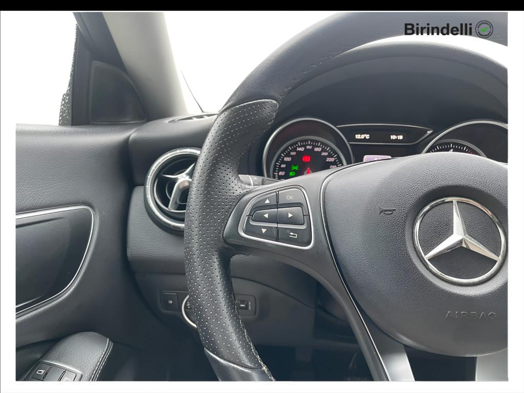 Mercedes-Benz CLA (C/X117) - CLA 180 d Sport